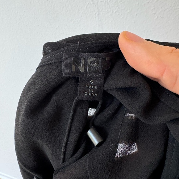 NWT NBD Sheer Tank - Picture 5 of 5